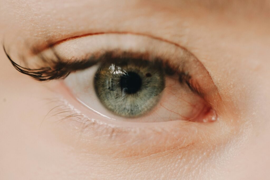 contact lens tear film assessment